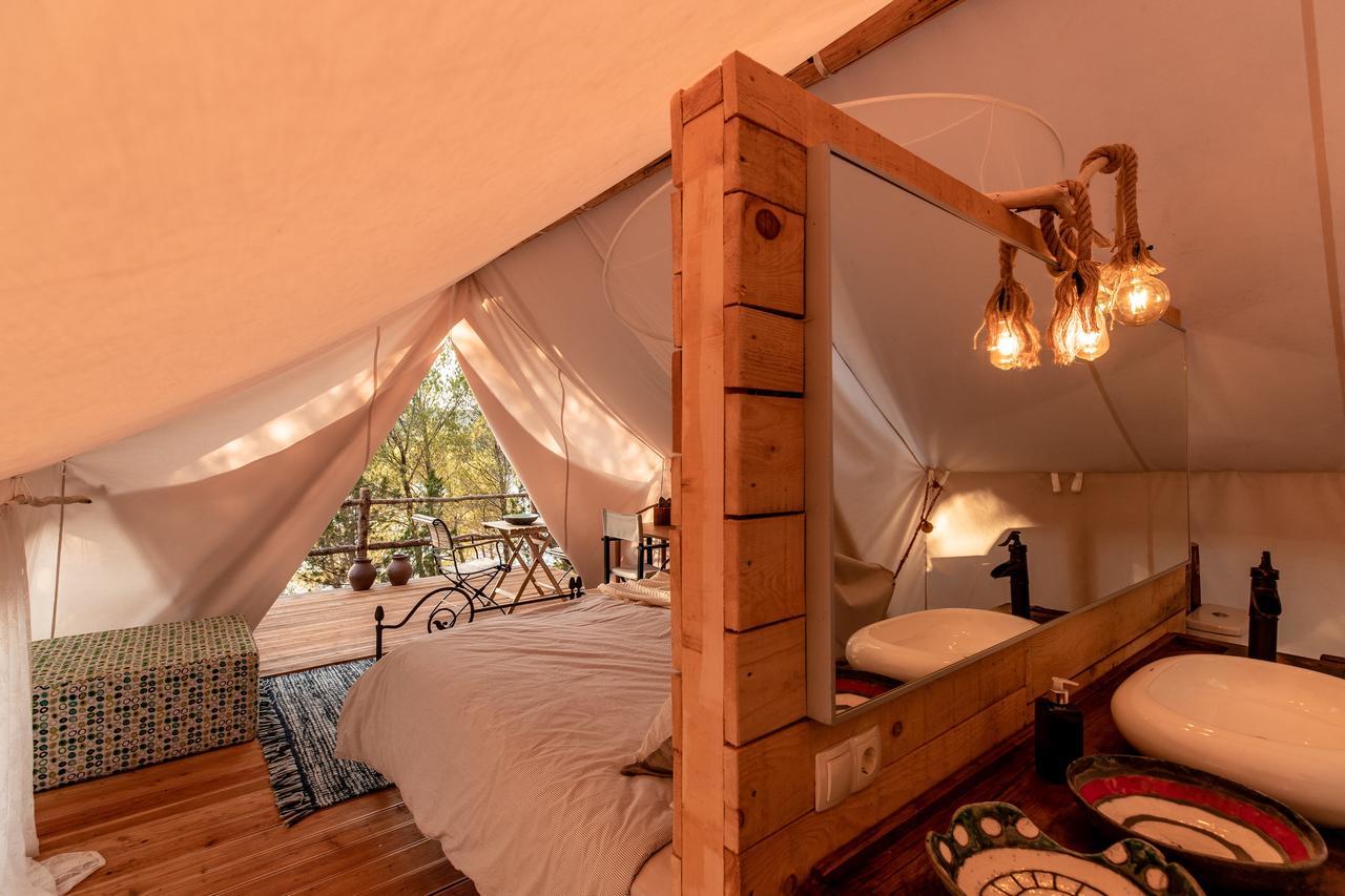 Plage Cachee - Glamping Vrboska Exterior foto